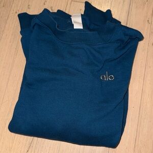 ALO Yoga Accolade Deep Teal Crewneck Sweater Casual Unisex Style Medium